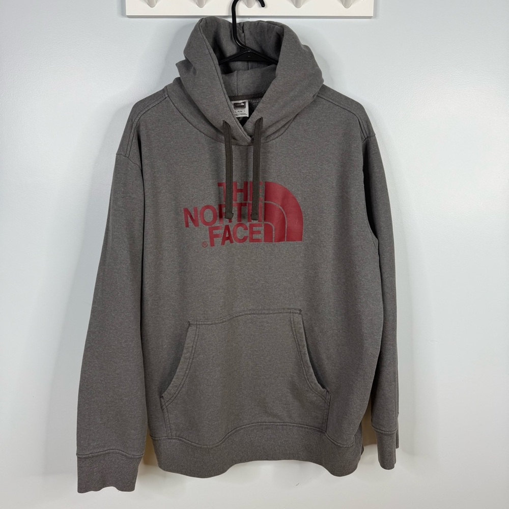 The North Face Half Dome Men’s Hoodie – Gray/Red, Size XL